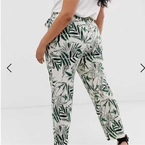 ASOS Curve Peg Tapered Leg Pants in Tropical Palm Print - Picture 2 of 8